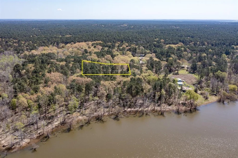 Unit for sale at 3196 Fsr 304w, Broaddus, TX 75929