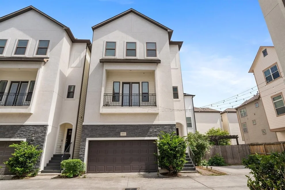 Unit for sale at 1625 W 23rd Street, Houston, TX 77008