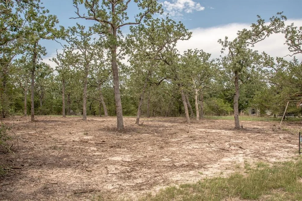 Unit for sale at 103 Fox Hollow, Somerville, TX 77879