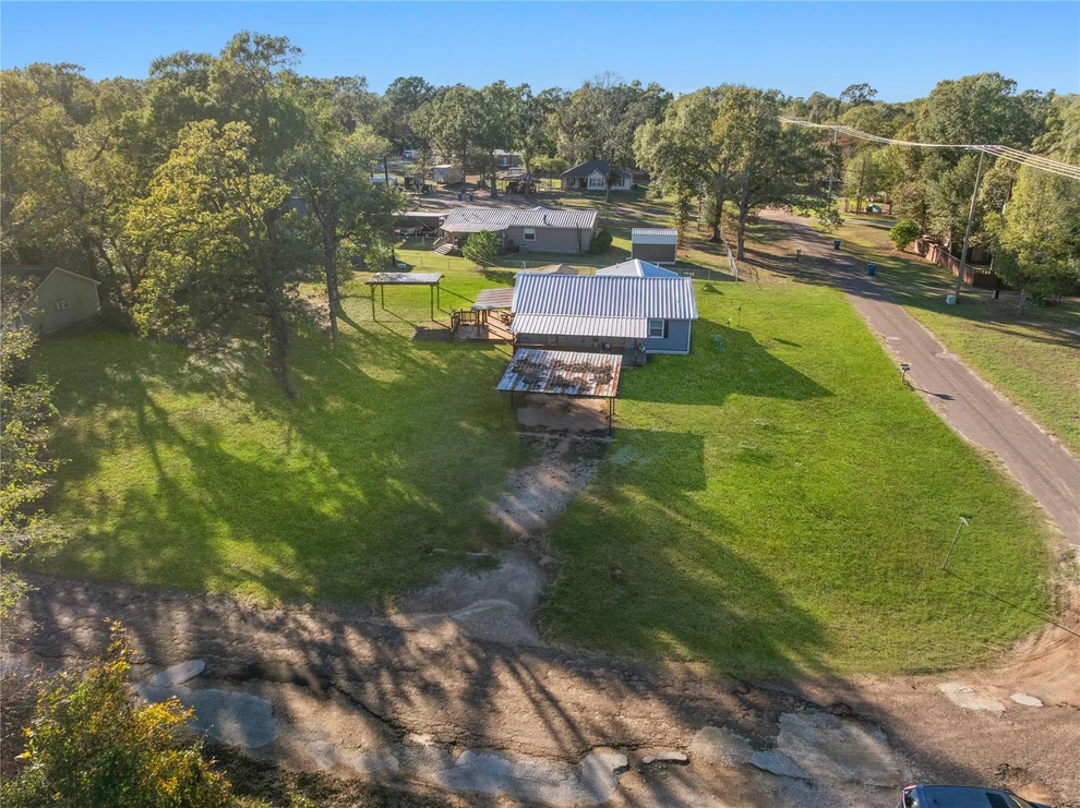 Unit for sale at 2705 21st Street, Hempstead, TX 77445
