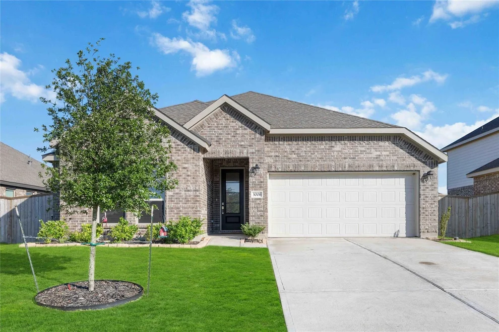 Unit for sale at 3006 Ranch Gate Lane, Rosenberg, TX 77471