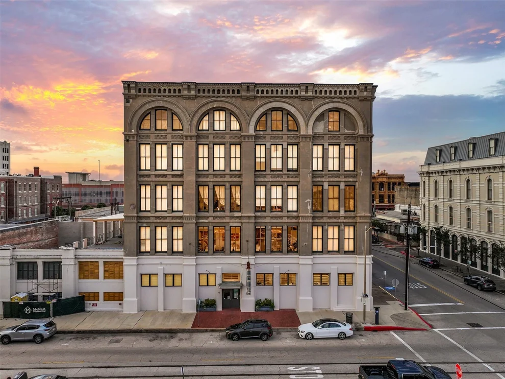 Unit for sale at 2400 Mechanic Street, Galveston, TX 77550