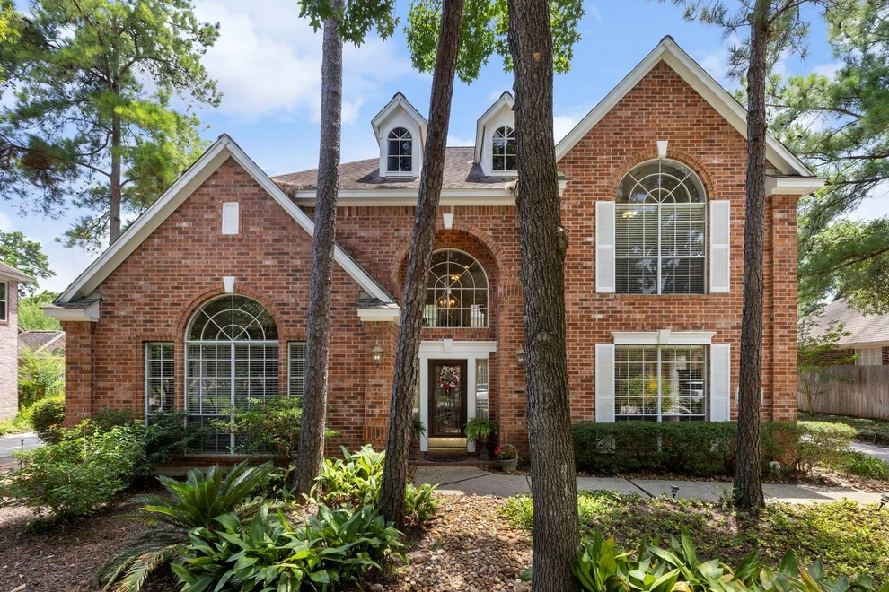 Unit for sale at 63 Driftoak Circle, The Woodlands, TX 77381