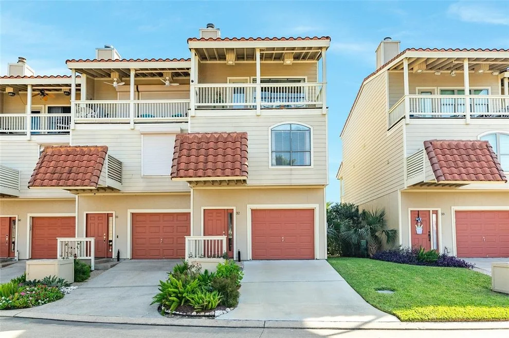 Unit for sale at 32 Dana Drive, Galveston, TX 77554