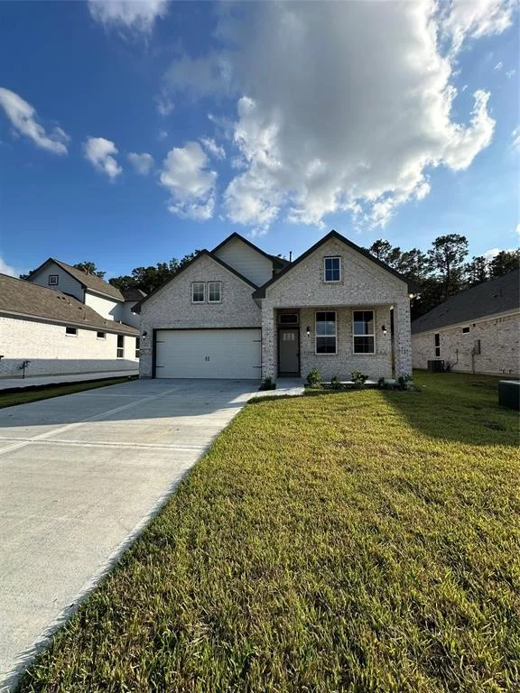 Unit for sale at 505 Little Spring Court, Anahuac, TX 77514
