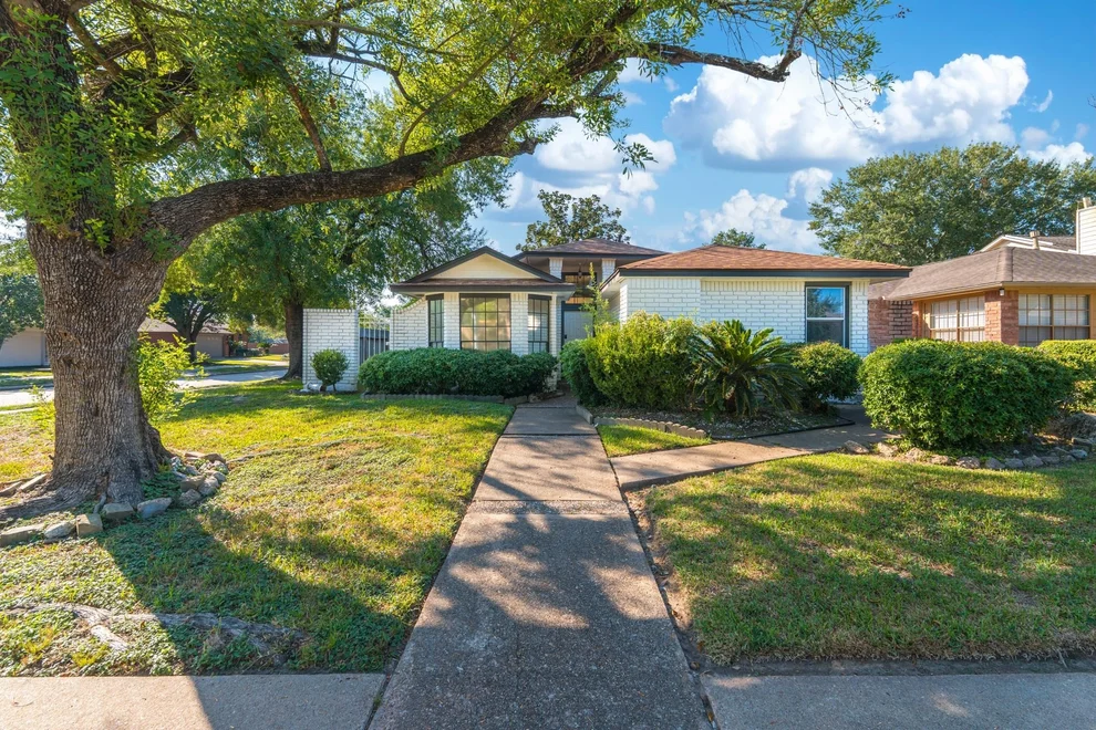 Unit for sale at 3403 N Ramsgate Drive, Spring, TX 77388