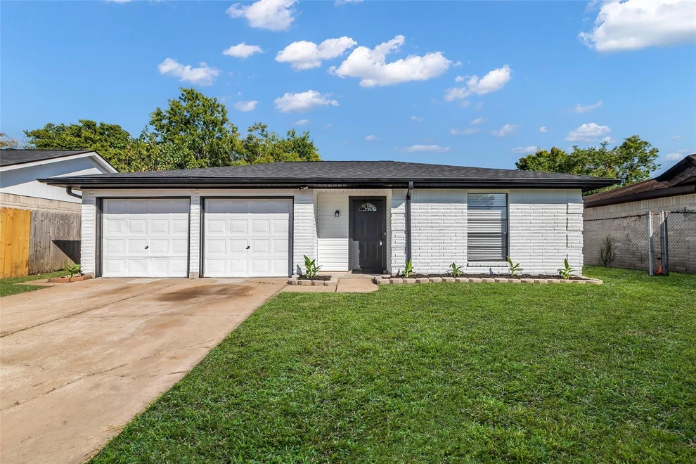Unit for sale at 12123 Murr Way, Houston, TX 77048