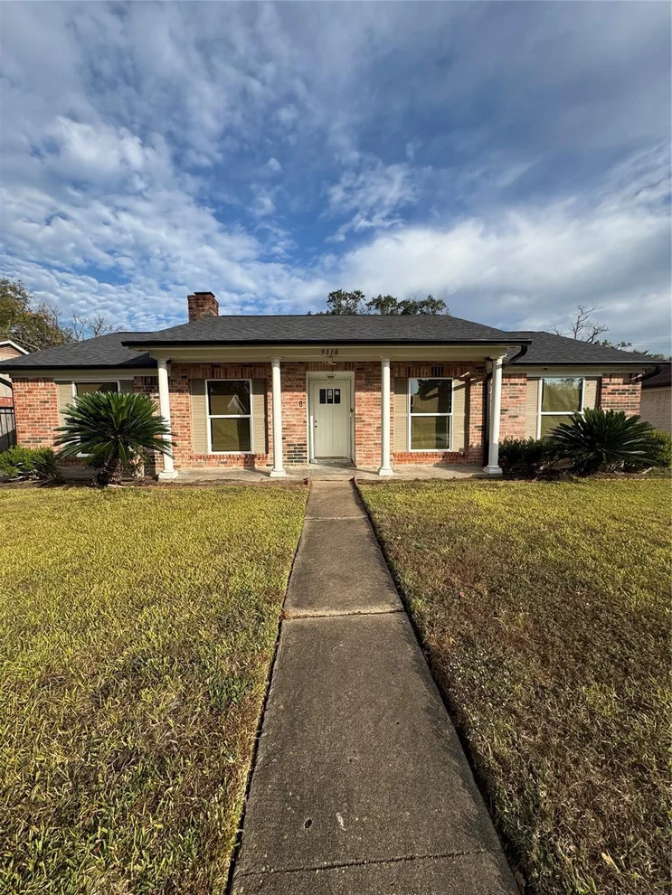Unit for sale at 9310 Vickijohn Drive, Houston, TX 77031