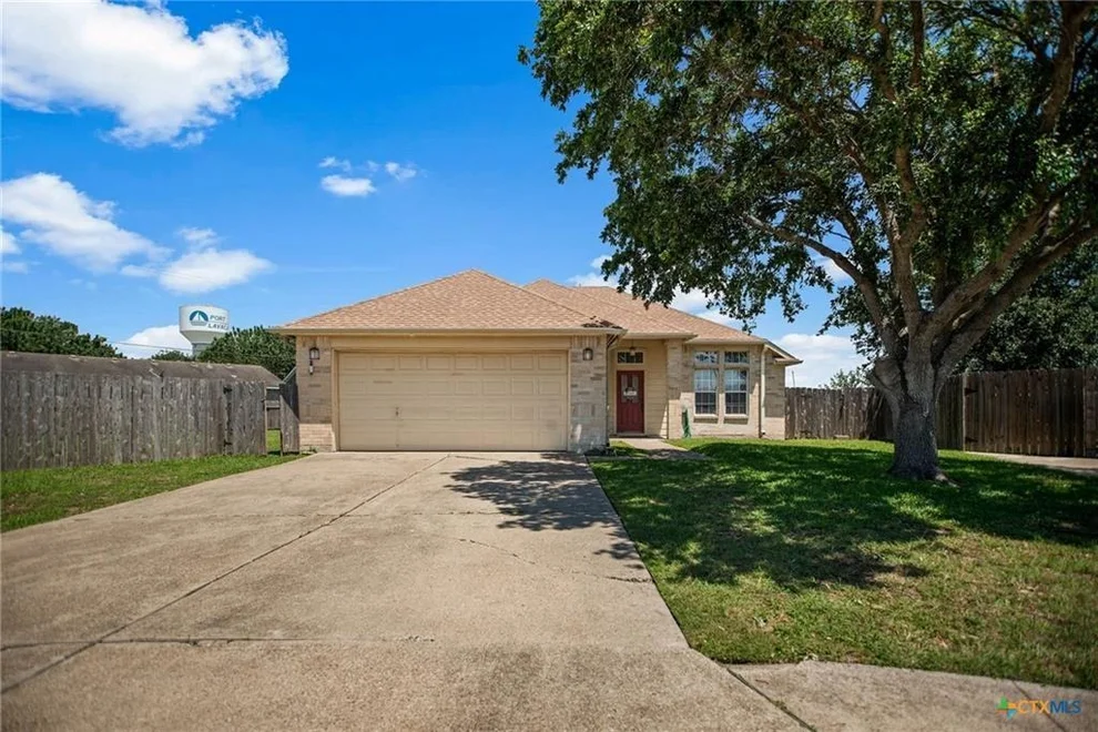 Unit for sale at 105 Belle Court, Port Lavaca, TX 77979