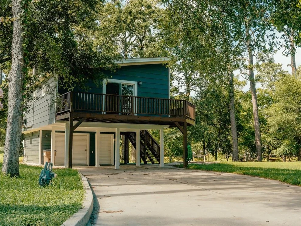 Unit for sale at 1115 Magnolia Terrace Circle, Dickinson, TX 77539