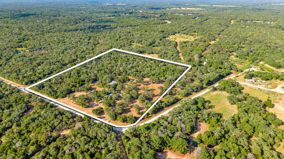 Unit for sale at 1079 Private Road 1051, Hallettsville, TX 77964