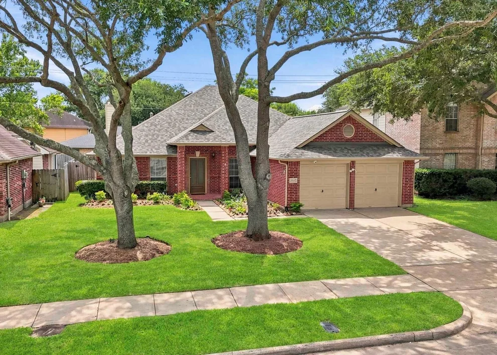 Unit for sale at 3610 Mission Valley Drive, Missouri City, TX 77459