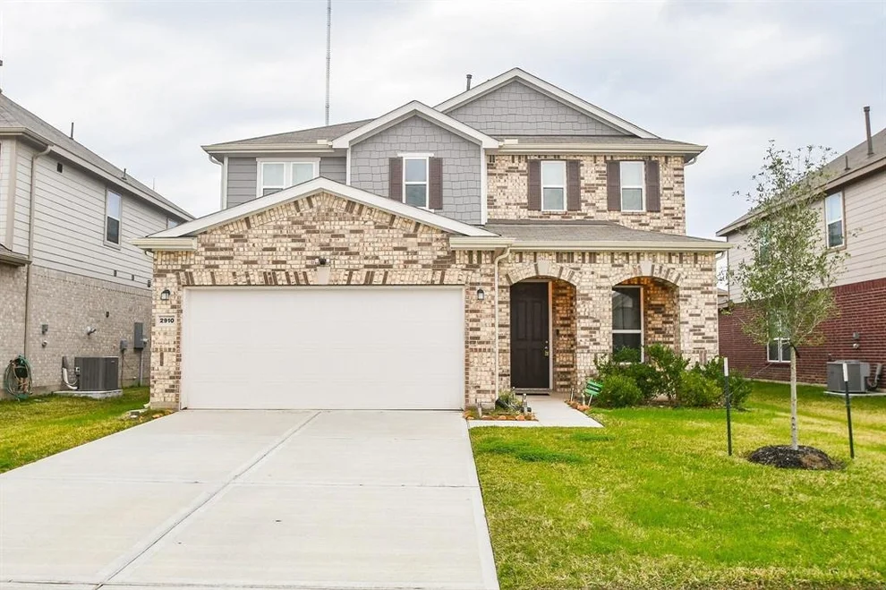 Unit for sale at 2910 Lazarina Ln, Fresno, TX 77545