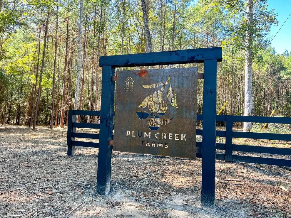 Unit for sale at 14 Fm 350, Livingston, TX 77352