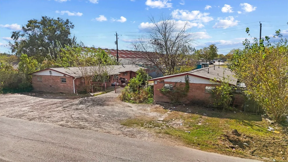 Unit for sale at 4302 Dreyfus Street, Houston, TX 77021