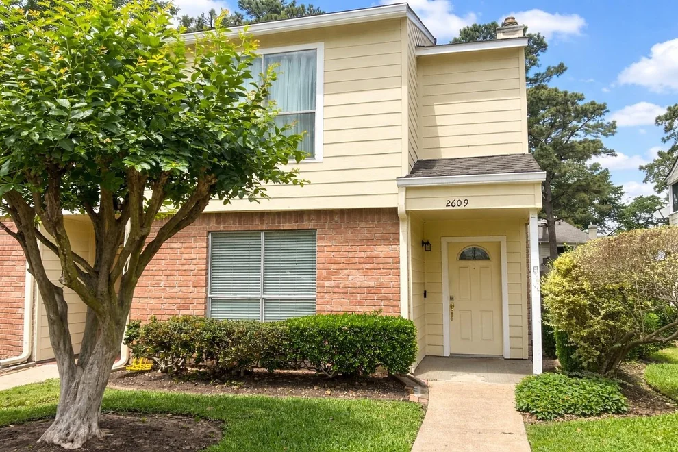 Unit for sale at 14555 Wunderlich Drive, Houston, TX 77069