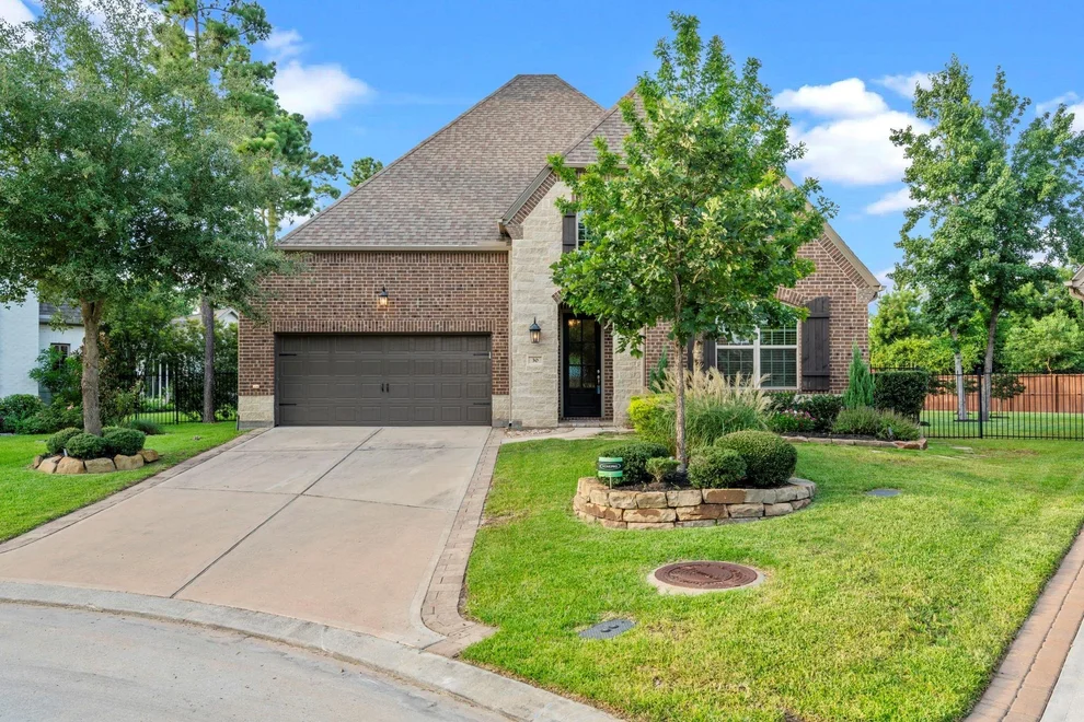 Unit for sale at 30 Madrone Terrace Place, Tomball, TX 77375