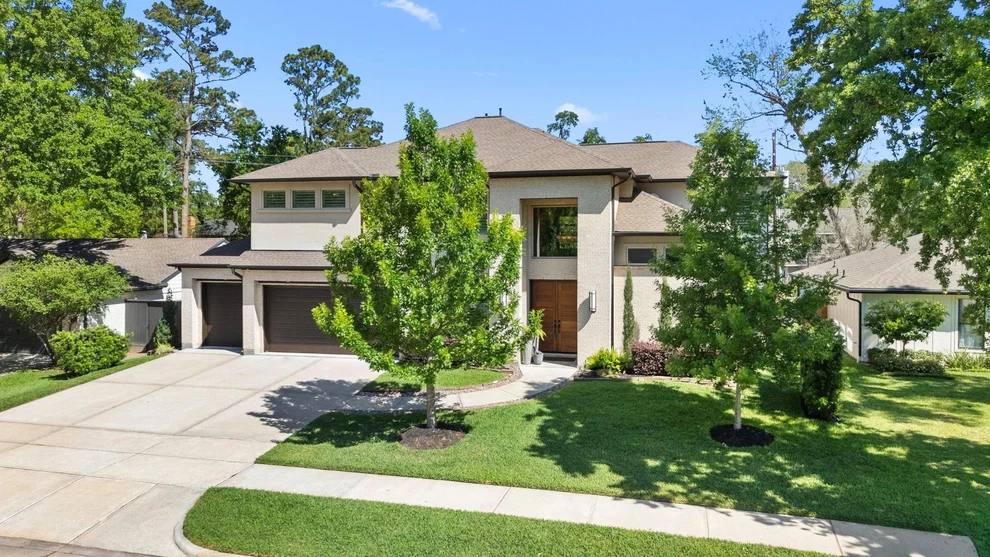 Unit for sale at 10214 Barwood Drive, Houston, TX 77043