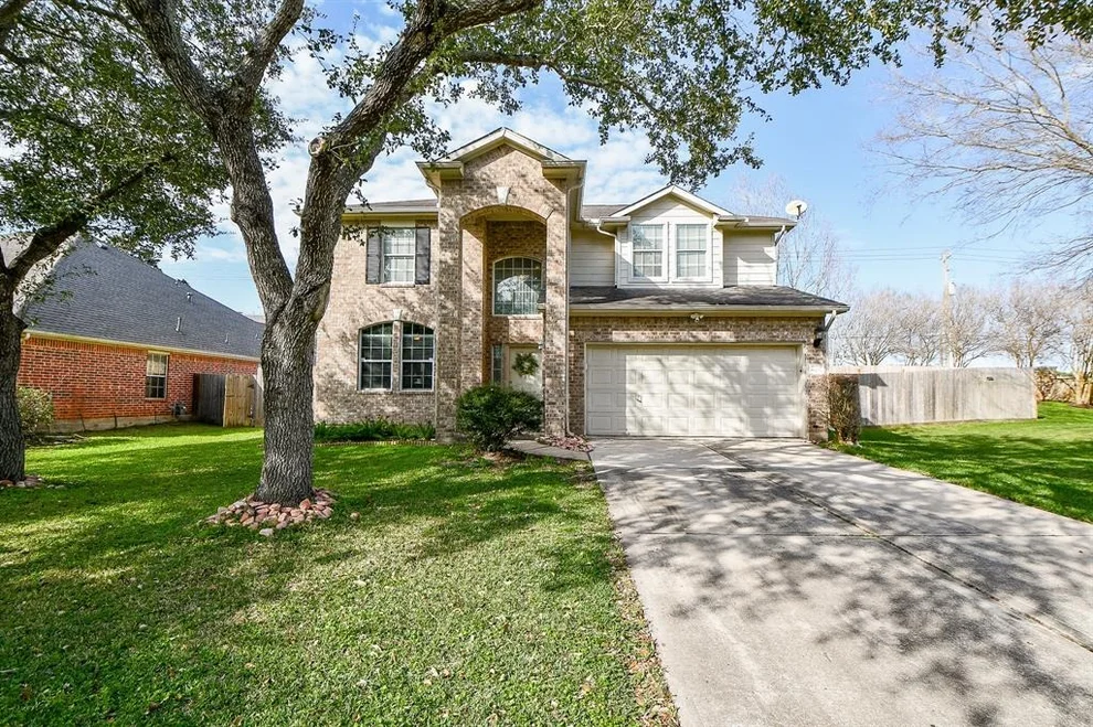 Unit for sale at 6401 Acorn Court, Pearland, TX 77584