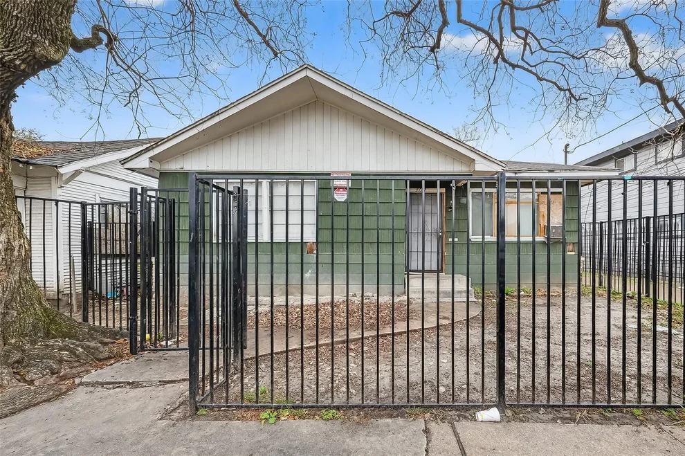 Unit for sale at 3113 Anita Street, Houston, TX 77004