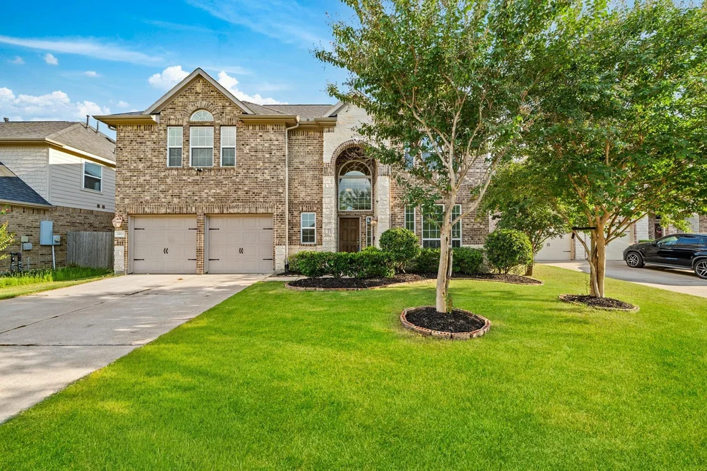 Unit for sale at 24923 Acadia Park Circle, Katy, TX 77493