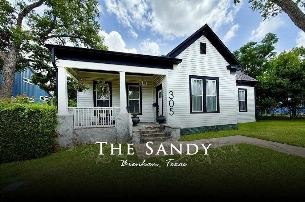 Unit for sale at 305 W Alamo Street, Brenham, TX 77833