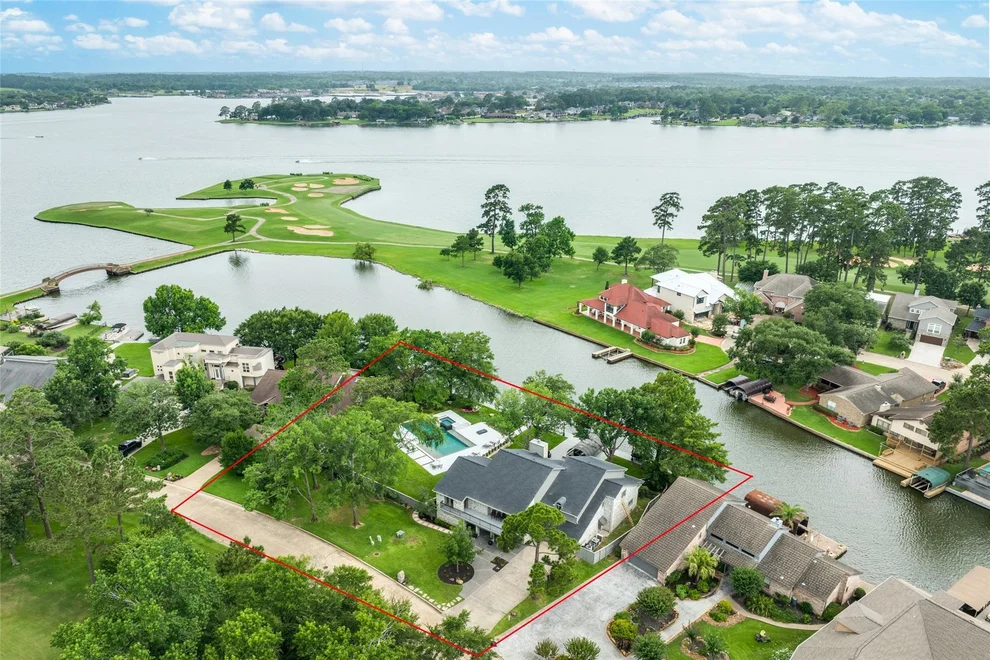 Unit for sale at 3135 Chippers Crossing, Montgomery, TX 77356