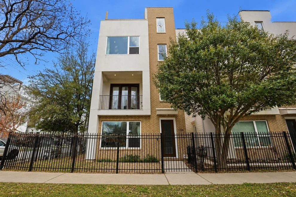 Unit for sale at 1224 Summer Street, Houston, TX 77007