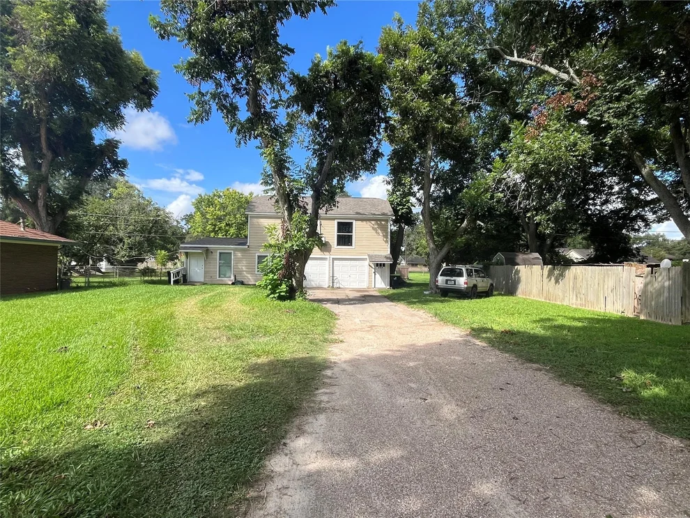 Unit for sale at 806 Meadow Lane, Wharton, TX 77488