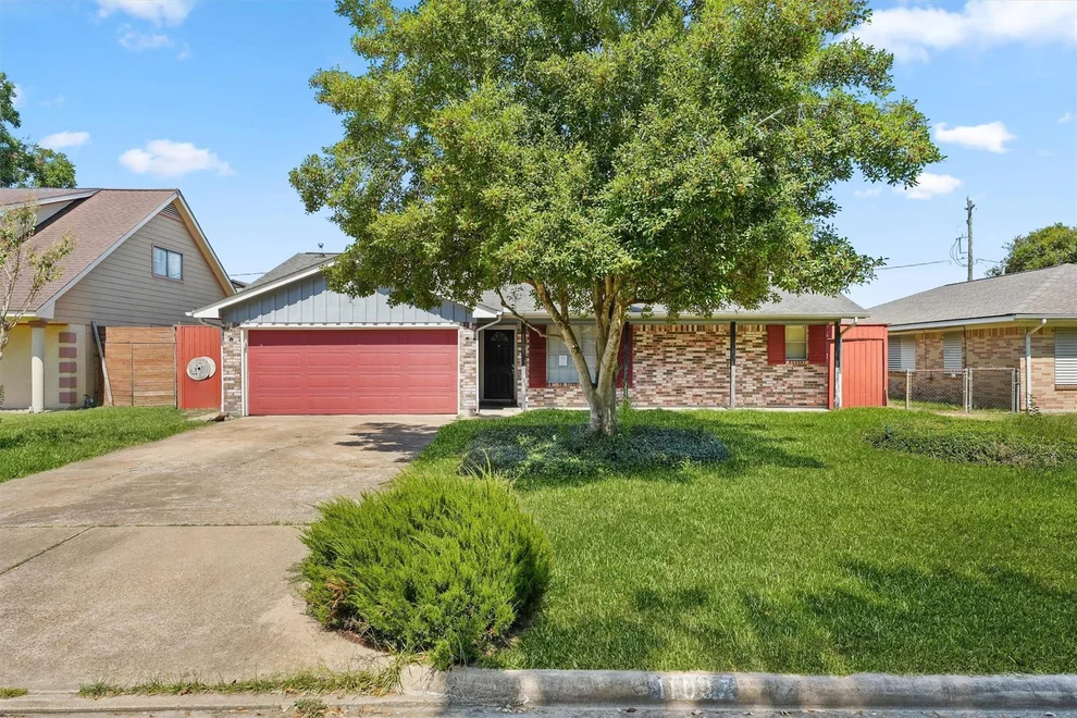 Unit for sale at 11007 Green Arbor Drive, Houston, TX 77089