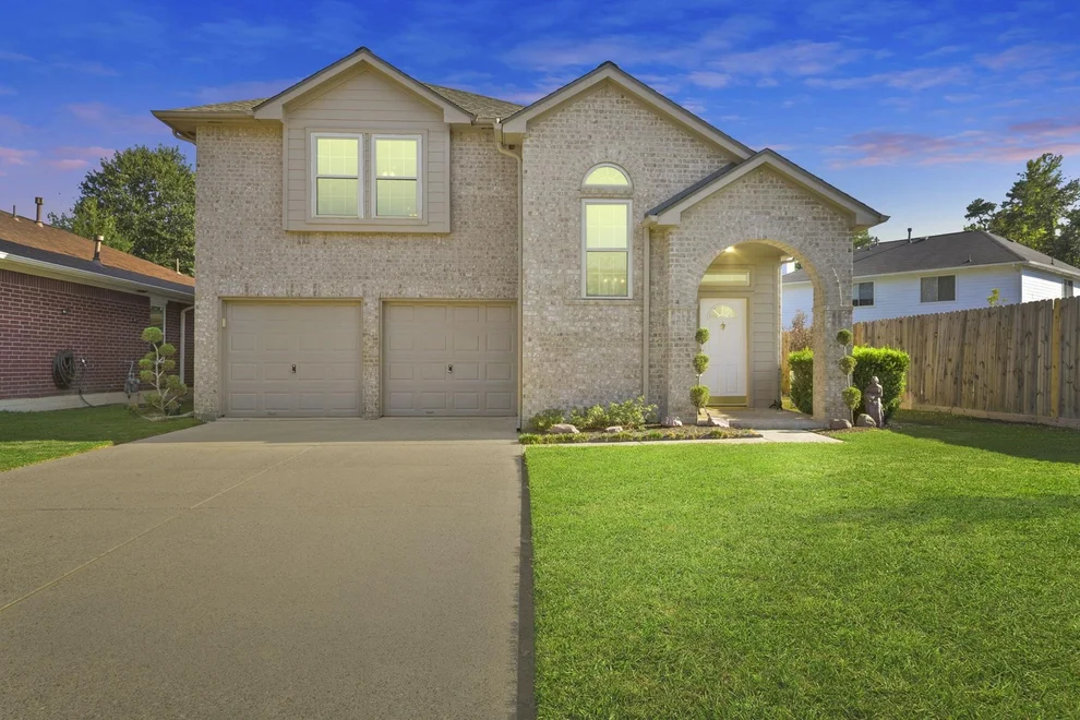 Unit for sale at 30810 Trinket Drive, Spring, TX 77386