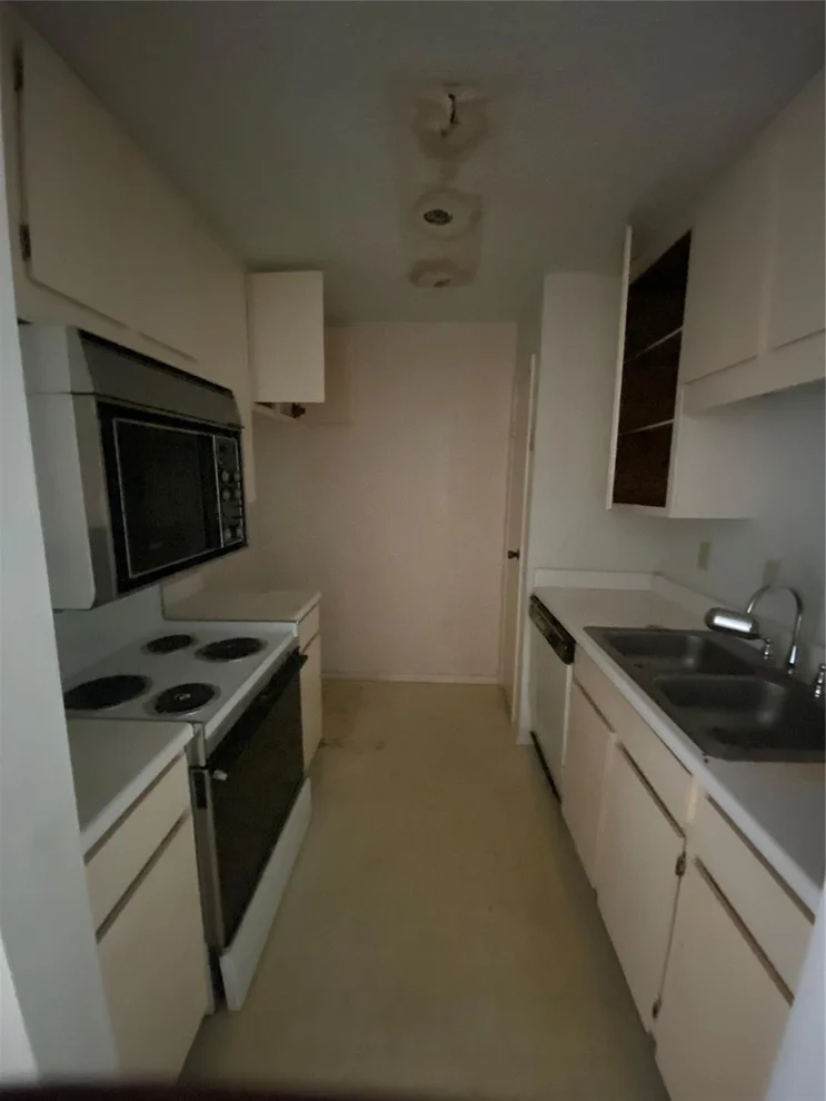 Unit for sale at 10049 Westpark Drive, Houston, TX 77042