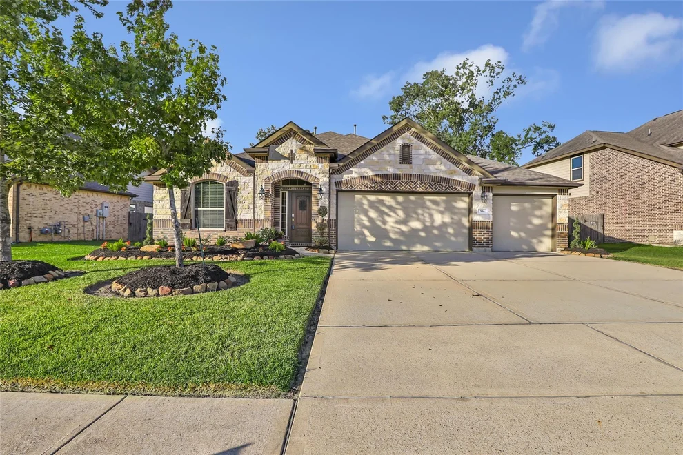 Unit for sale at 914 S Chamfer Way, Crosby, TX 77532