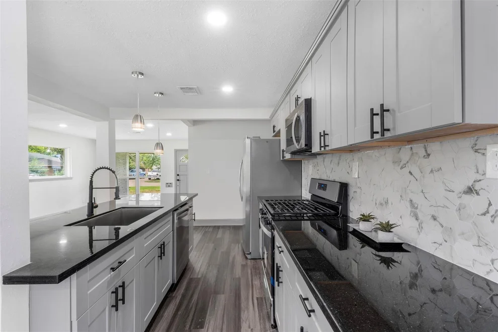 Unit for sale at 702 Pennington Street, Houston, TX 77022