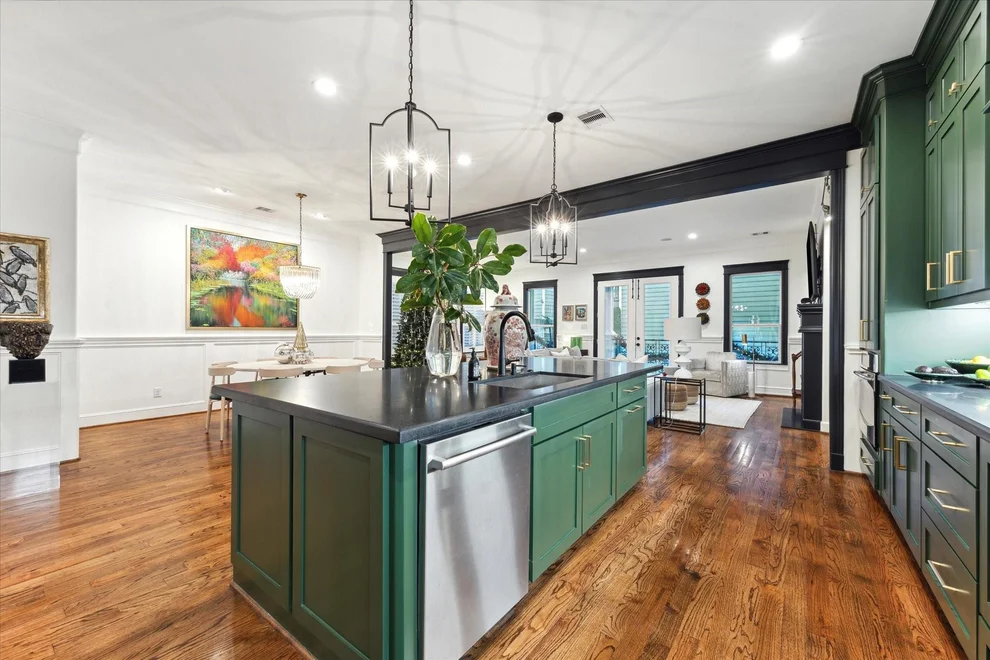 Unit for sale at 606 Rutland Street, Houston, TX 77007