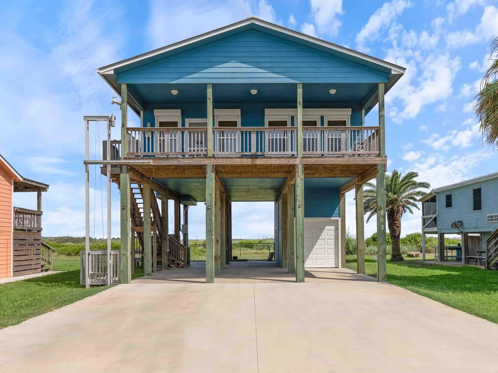 Unit for sale at 403 Beachfront Drive, Matagorda, TX 77457