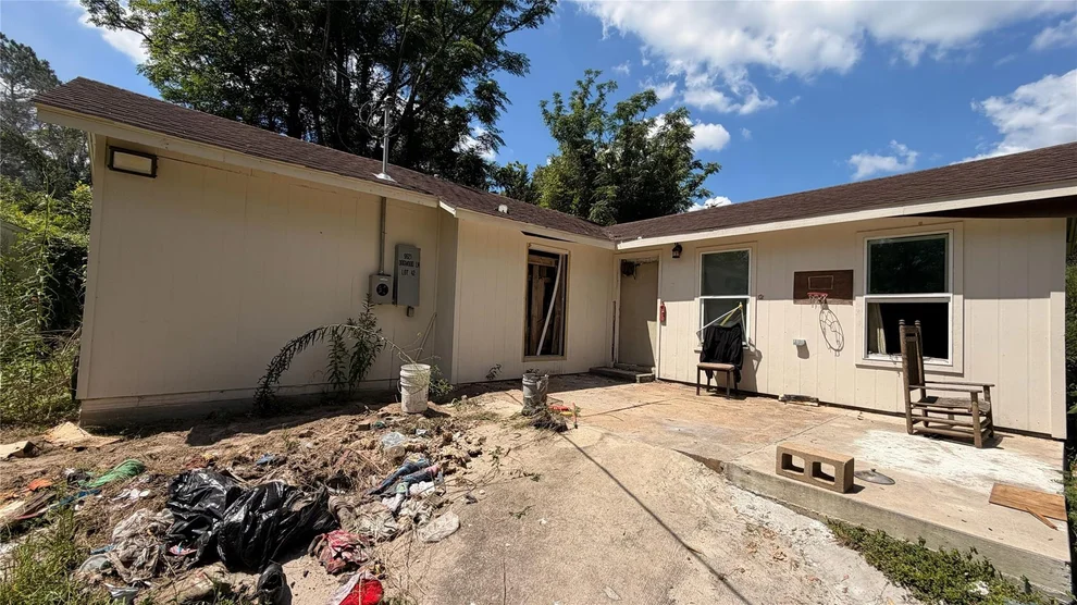 Unit for sale at 9621 Dogwood Lane, Houston, TX 77365