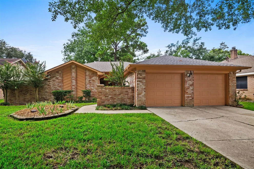 Unit for sale at 25907 Long Hill Lane, Spring, TX 77373