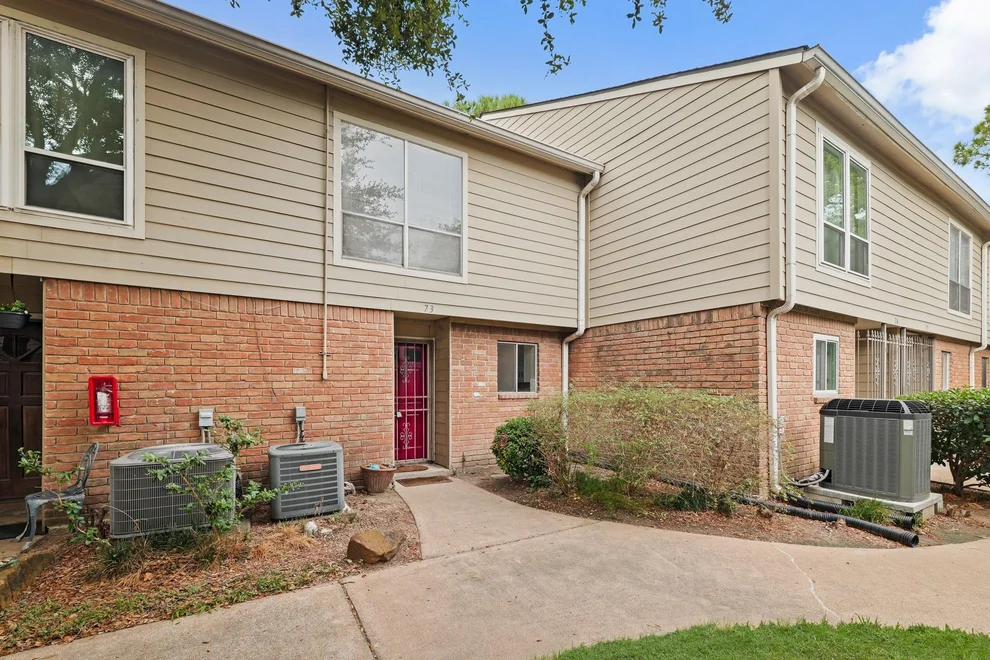 Unit for sale at 5005 Georgi Lane, Houston, TX 77092