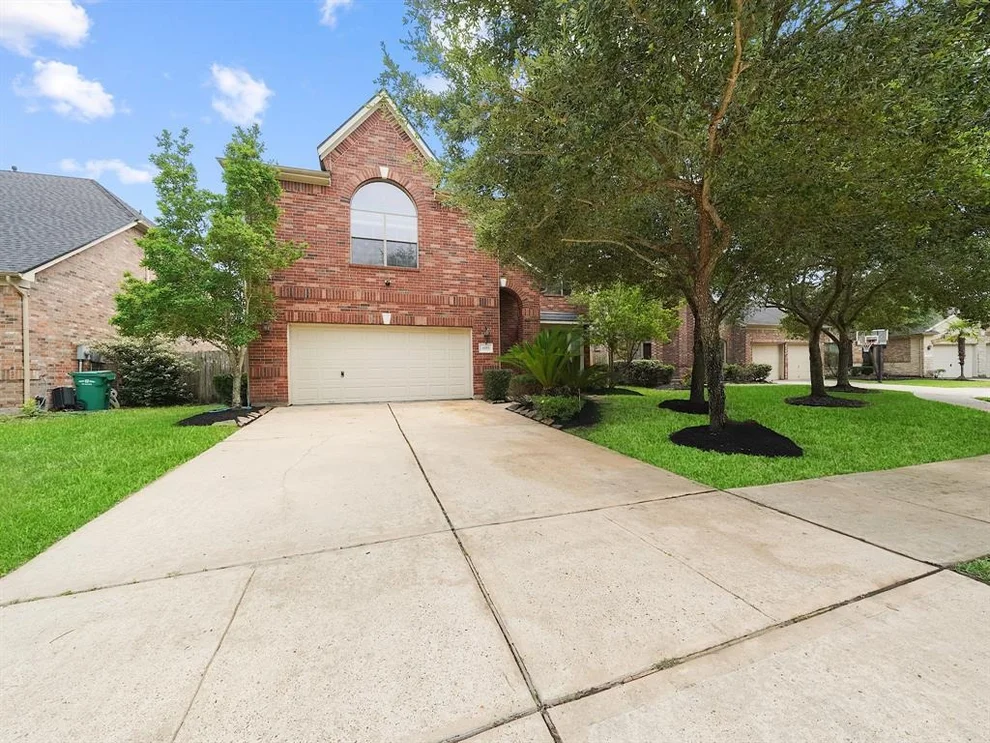 Unit for sale at 4015 Candle Cove Court, Sugar Land, TX 77479