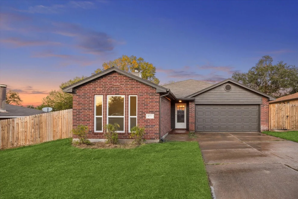 Unit for sale at 10914 Seibel Lane, Montgomery, TX 77356