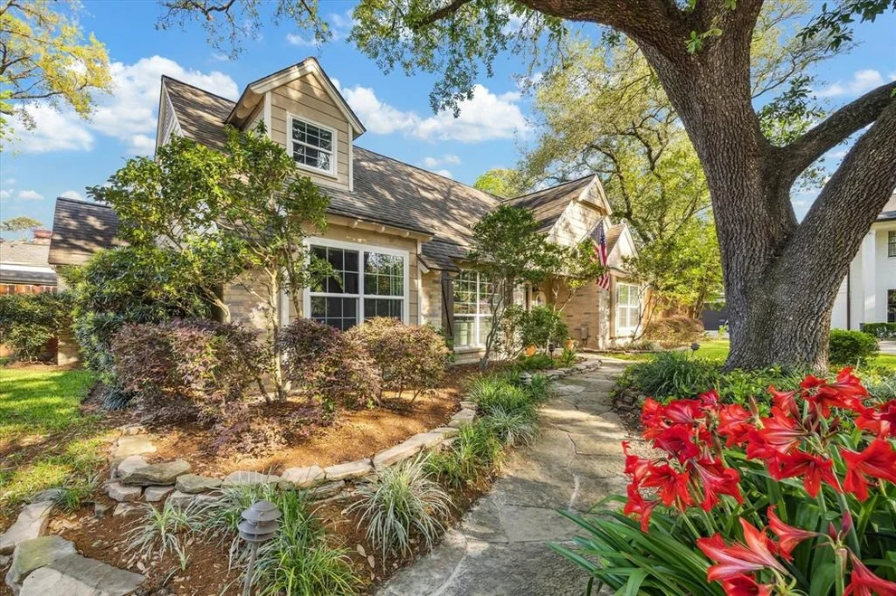 Unit for sale at 1302 Friarcreek Lane, Hilshire Village, TX 77055