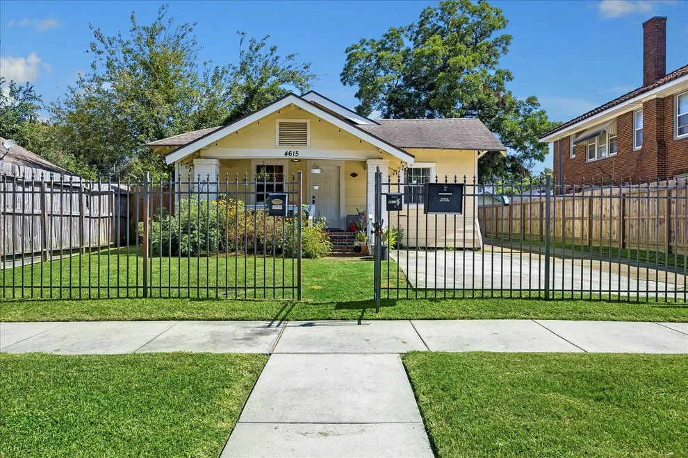 Unit for sale at 4615 Woodside Street, Houston, TX 77023