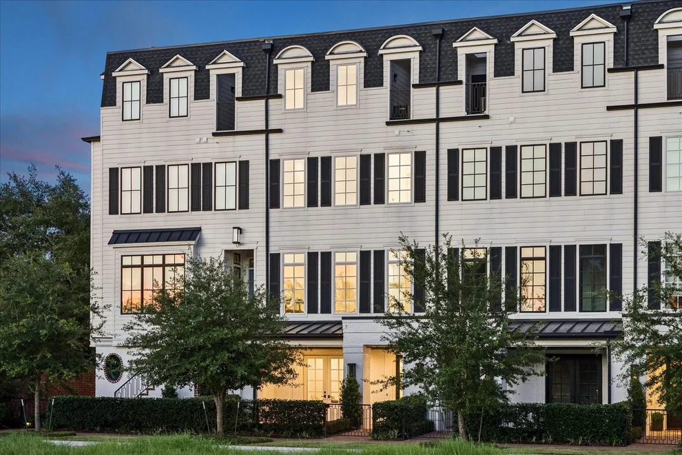 Unit for sale at 20 Crain Square Boulevard, Houston, TX 77025