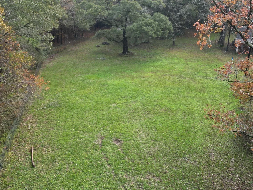 Unit for sale at 3307 Hamilton Circle, Conroe, TX 77304