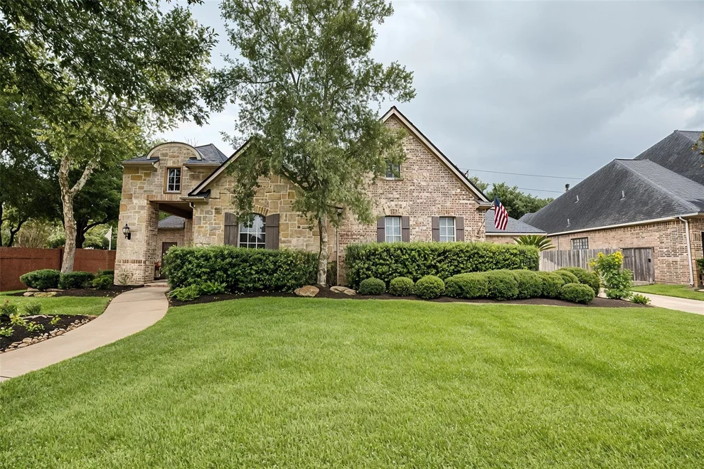 Unit for sale at 7715 Old Tree Court, Sugar Land, TX 77479