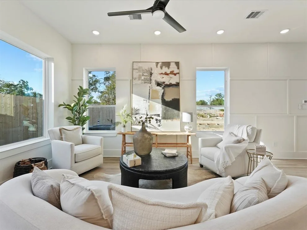 Unit for sale at 227 Noras Lane, Houston, TX 77022