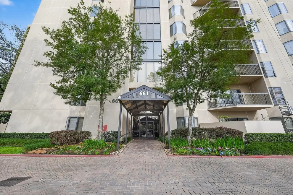 Unit for sale at 661 Bering Drive, Houston, TX 77057