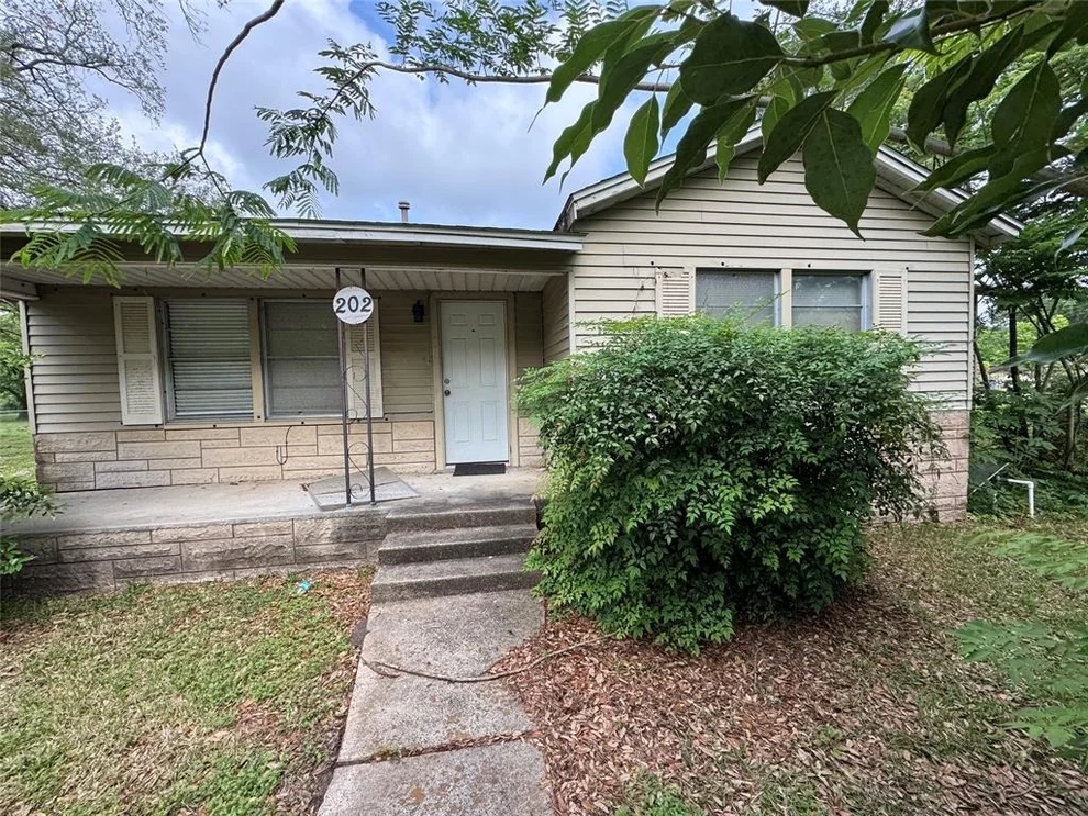 Unit for sale at 202 Tarpey Road, Texas City, TX 77591