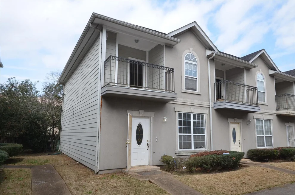 Unit for sale at 11045 Landswalk Drive, Houston, TX 77099